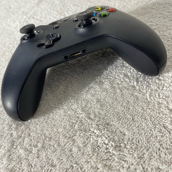 Xbox One Wireless Controller - Picture 8 of 13
